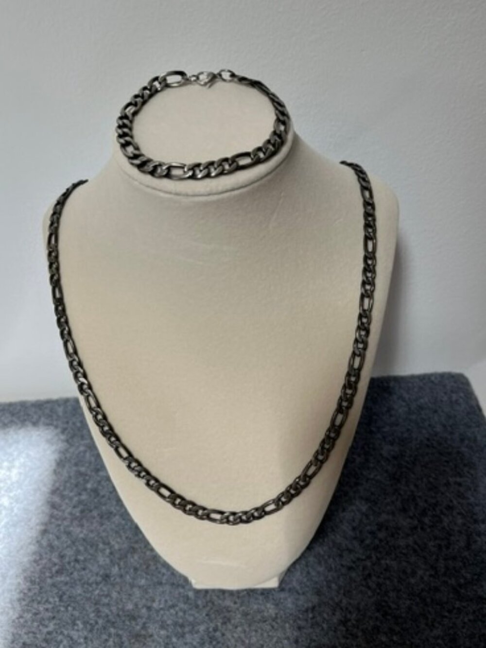 Chain Link  Necklace & Bracelet Set Graphite Gray Black Color